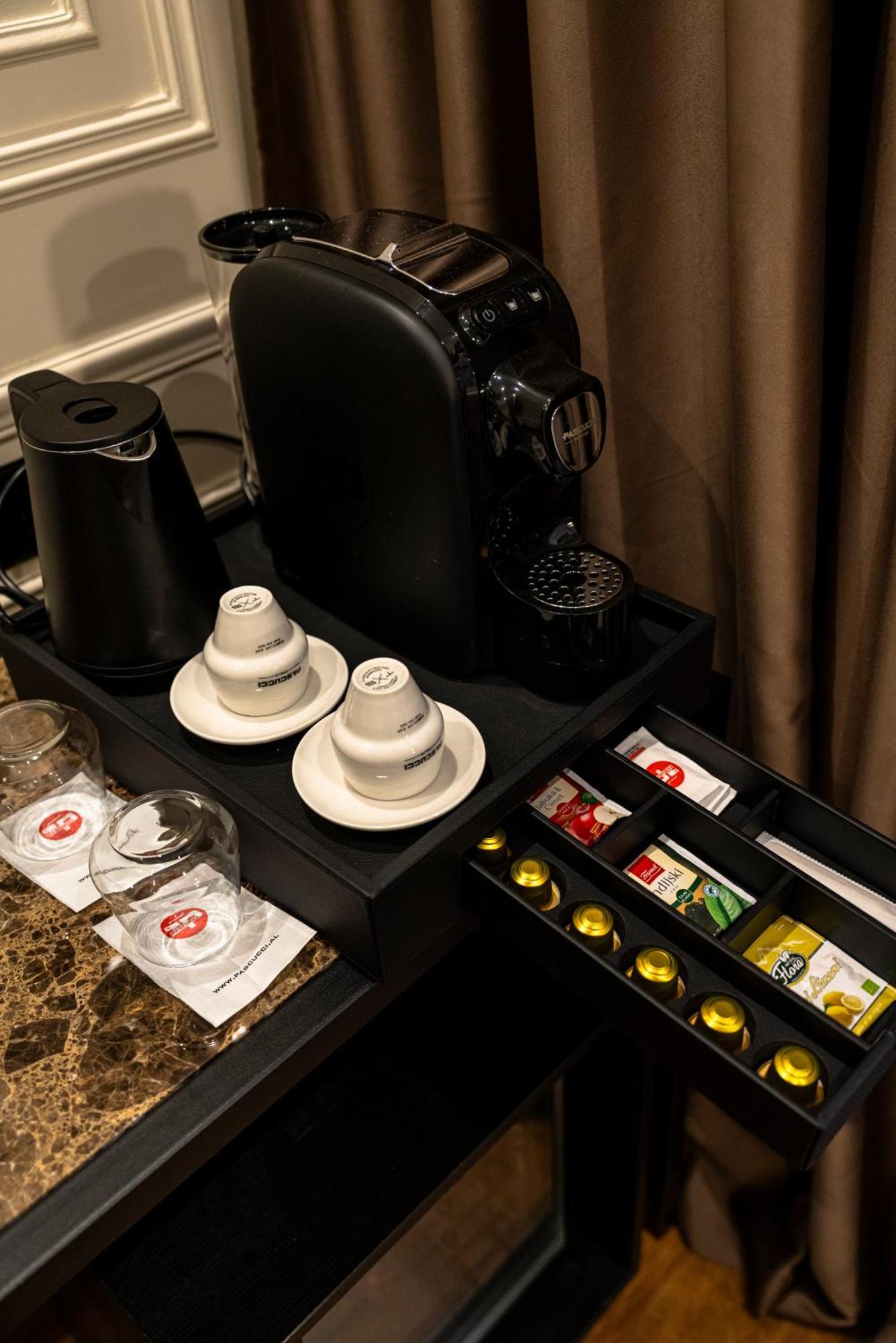Art Gallery Boutique Hotel ドゥラス エクステリア 写真