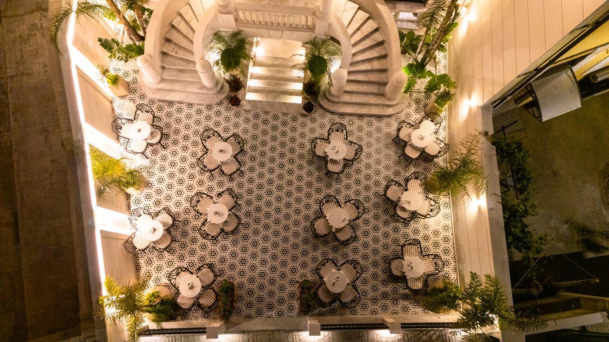 Art Gallery Boutique Hotel ドゥラス エクステリア 写真